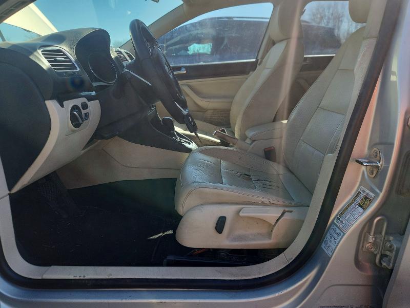 47728976 :رقم المزاد ، 3VWPL8AJ7BM656592 vin ، 2011 Volkswagen Jetta مزاد بيع