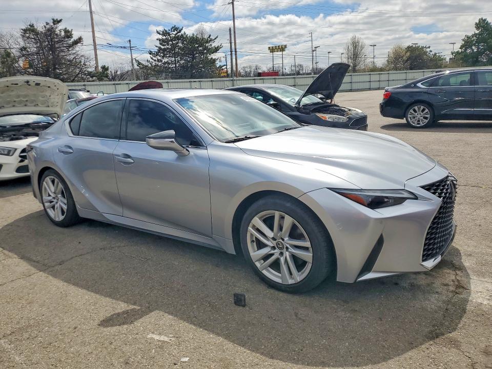 46690506 :رقم المزاد ، JTHCA1D20R5132217 vin ، 2024 Lexus Is 300 مزاد بيع