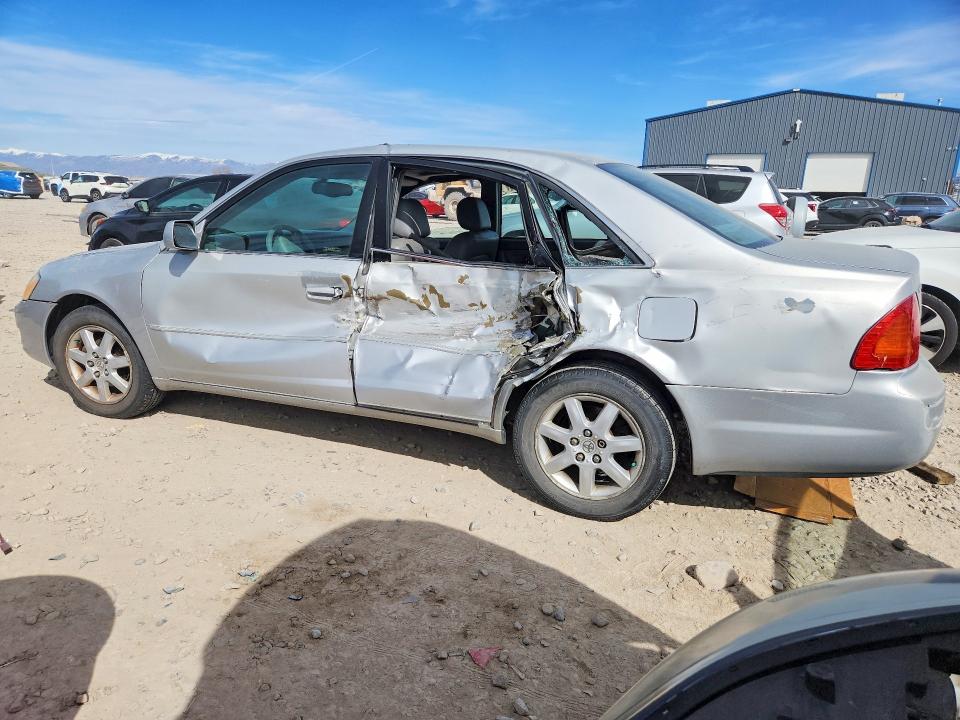 2001 Toyota Avalon მანქანა იყიდება აუქციონზე, vin: 4T1BF28B71U132333, აუქციონის ნომერი: 46321426