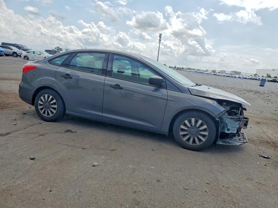 Продажа на аукционе авто 2015 Ford Focus, vin: 1FADP3E20FL311739, номер лота: 46560526