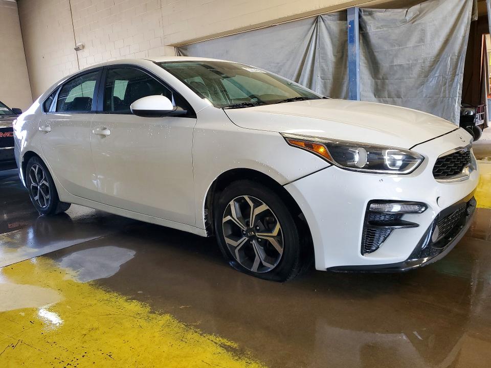 2021 Kia Forte მანქანა იყიდება აუქციონზე, vin: 3KPF24AD6ME331708, აუქციონის ნომერი: 46642076