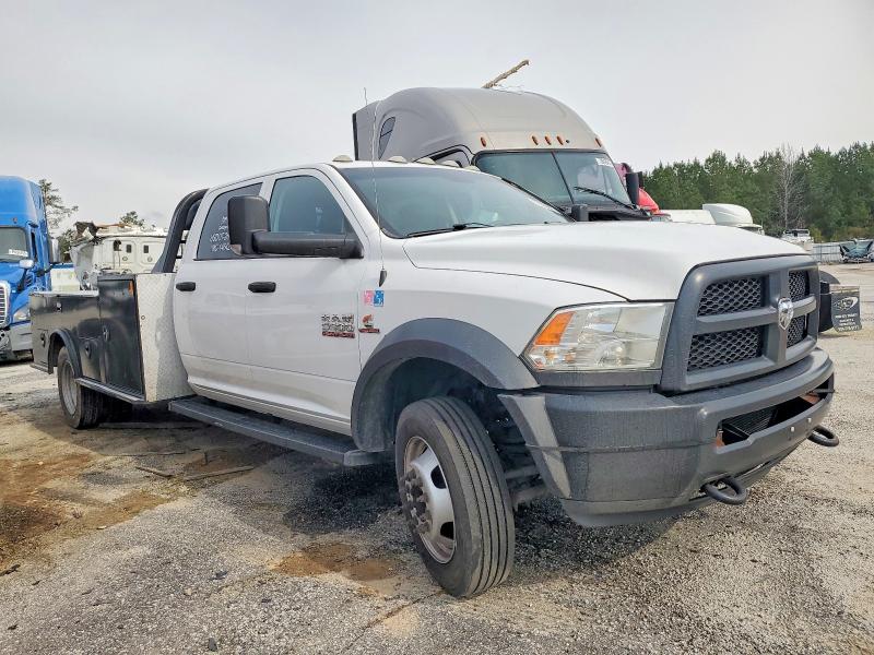 79008675 :رقم المزاد ، 3C7WRNFL2JG317700 vin ، 2018 Ram 5500 مزاد بيع