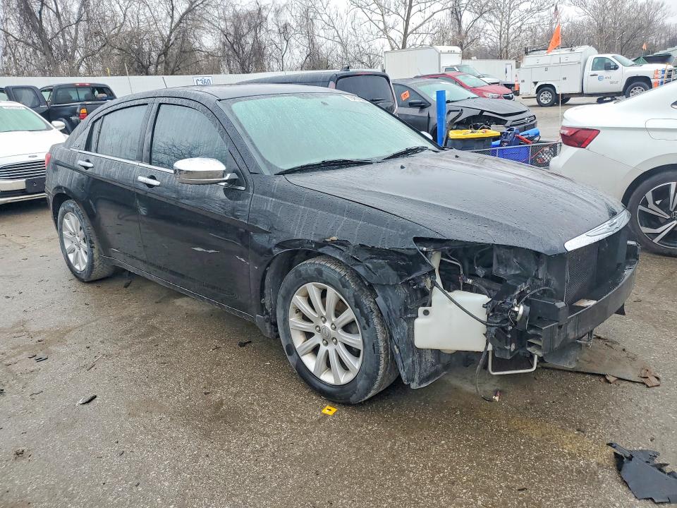 2013 Chrysler 200 მანქანა იყიდება აუქციონზე, vin: 1C3CCBCGXDN738989, აუქციონის ნომერი: 79457855