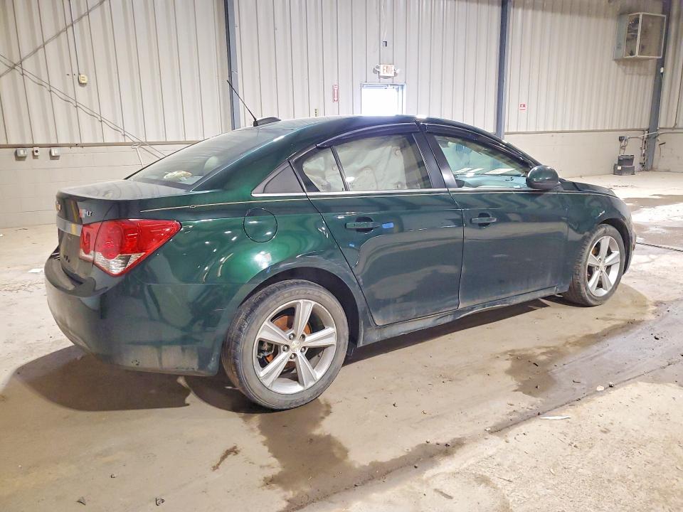 53237926 :رقم المزاد ، 1G1PE5SB8F7231930 vin ، 2015 Chevrolet Cruze مزاد بيع