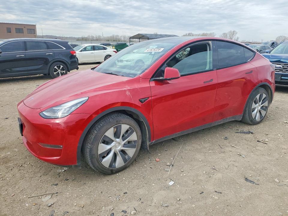 2021 Tesla Model Y მანქანა იყიდება აუქციონზე, vin: 5YJYGDEE0MF131365, აუქციონის ნომერი: 47625226