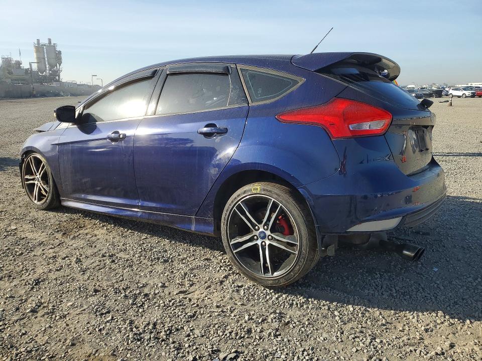 46320286 :رقم المزاد ، 3FADP4EJ2FM146384 vin ، 2015 Ford Fiesta مزاد بيع