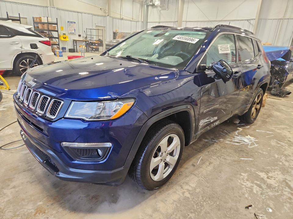 48556896 :رقم المزاد ، 3C4NJDBB2JT342420 vin ، 2018 Jeep Compass مزاد بيع