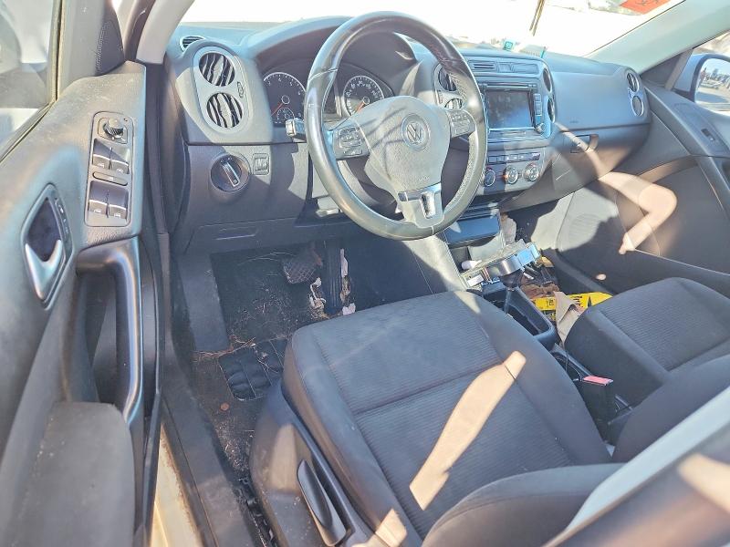 2015 Volkswagen Tiguan მანქანა იყიდება აუქციონზე, vin: WVGAV7AX3FW542995, აუქციონის ნომერი: 79646445