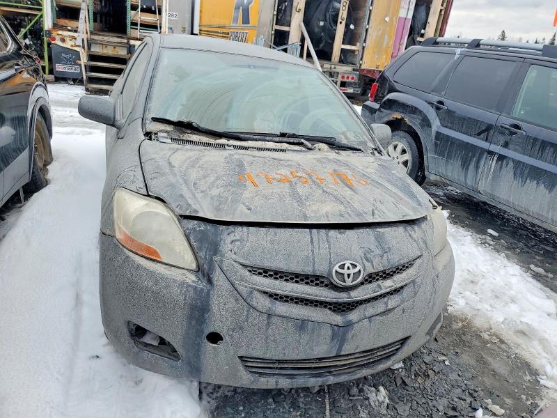 47257176 :رقم المزاد ، JTDBT923271172725 vin ، 2007 Toyota Yaris مزاد بيع