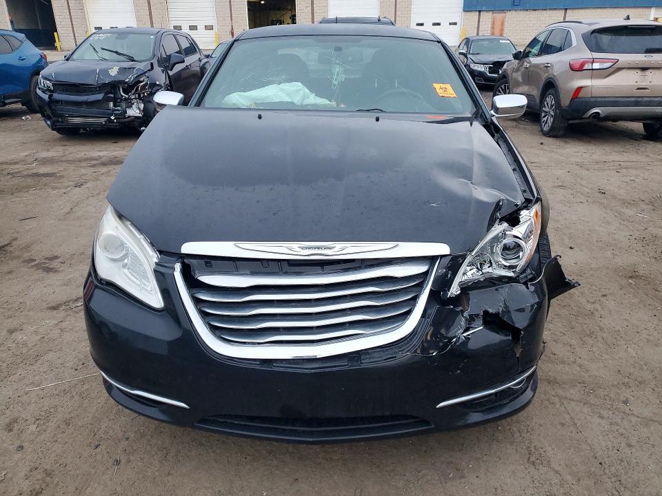 47020286 :رقم المزاد ، 1C3CCBCG9CN326237 vin ، 2012 Chrysler 200 مزاد بيع