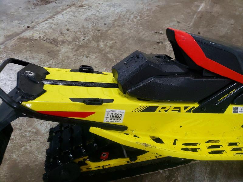 41878486 :رقم المزاد ، 2BPSMXLD3LV000001 vin ، 2020 Ski Mxz مزاد بيع