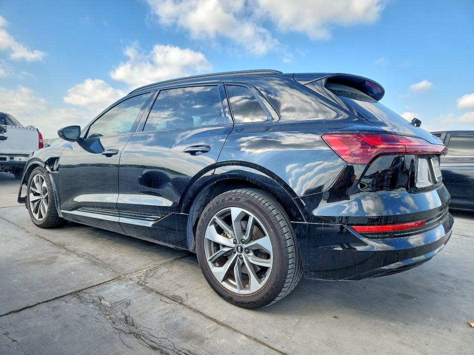 47497906 :رقم المزاد ، WA1AAAGE6MB003157 vin ، 2021 Audi E-tron مزاد بيع