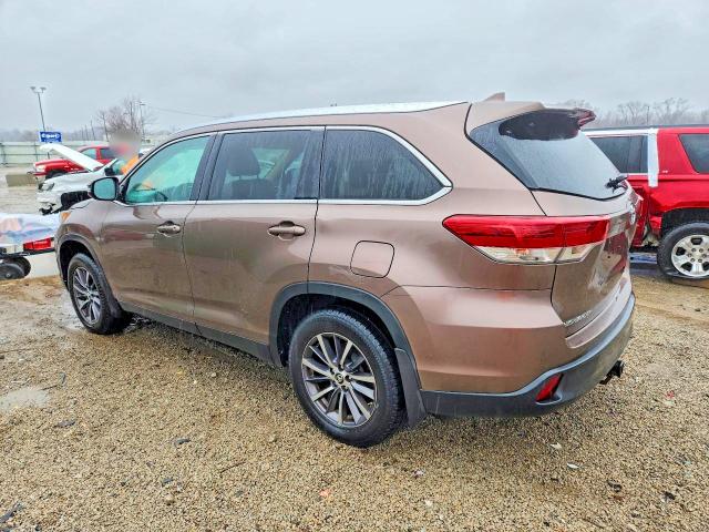 79455645 :رقم المزاد ، 5TDJZRFH1KS708396 vin ، 2019 Toyota Highlander مزاد بيع