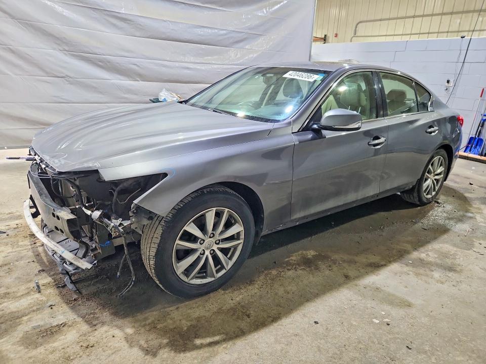 42046286 :رقم المزاد ، JN1BV7AR1FM407006 vin ، 2015 Infiniti Q50 مزاد بيع