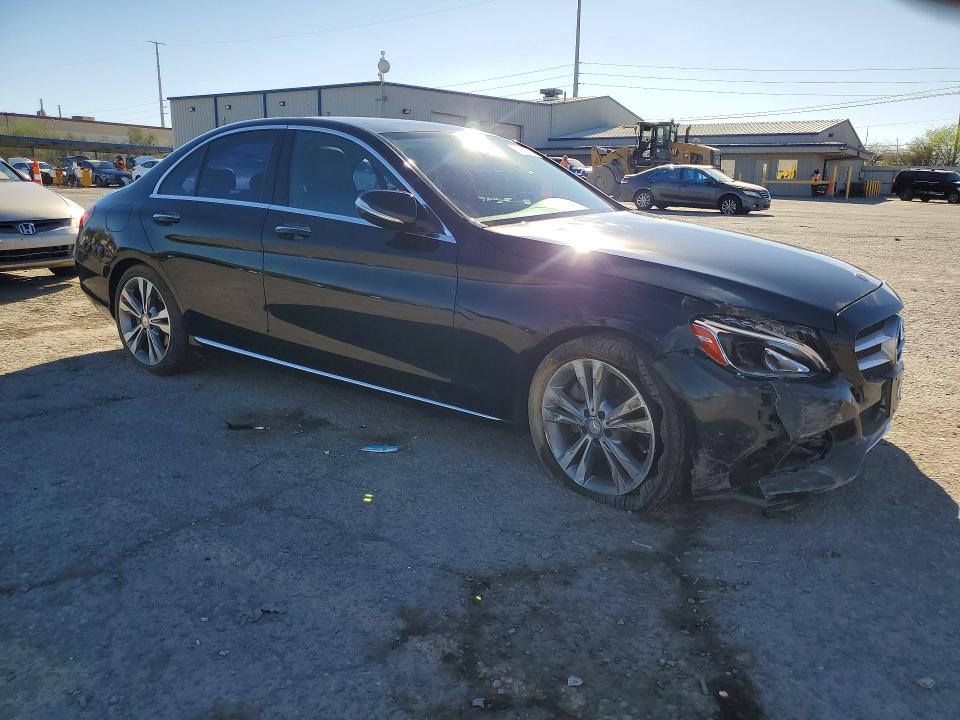 46724926 :رقم المزاد ، 55SWF4JB8FU067664 vin ، 2015 Mercedes-benz C مزاد بيع