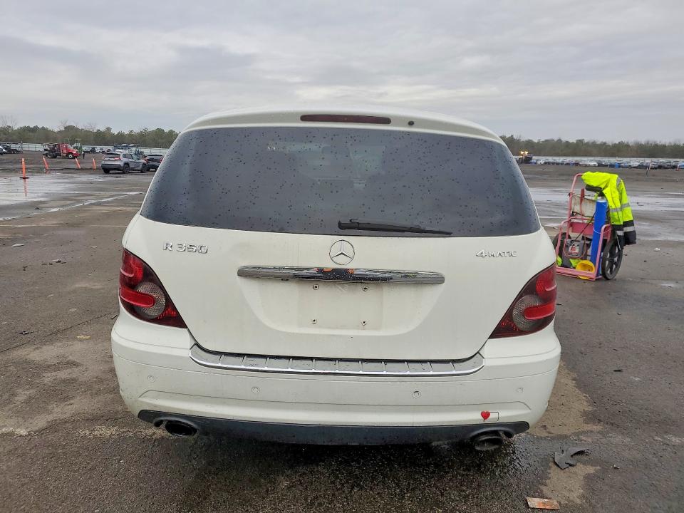 45832526 :رقم المزاد ، 4JGCB65E39A089564 vin ، 2009 Mercedes-benz R مزاد بيع