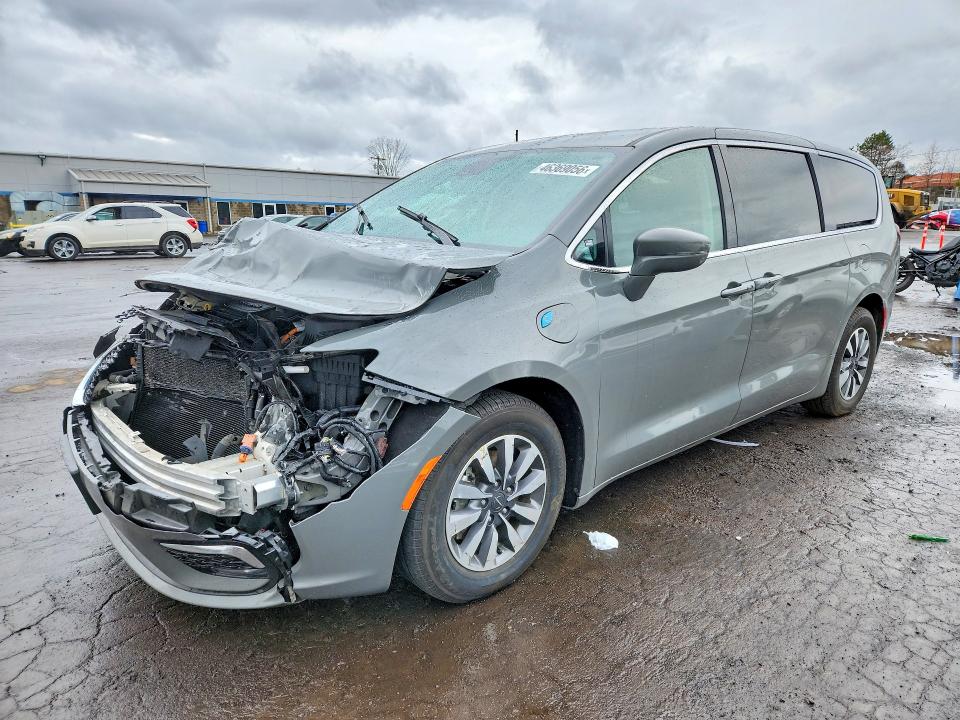 2022 Chrysler Pacifica მანქანა იყიდება აუქციონზე, vin: 2C4RC1L77NR211013, აუქციონის ნომერი: 46369056
