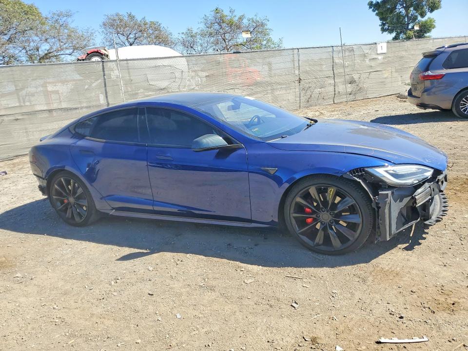 Продажа на аукционе авто 2017 Tesla Model S, vin: 5YJSA1E26HF218253, номер лота: 41828296