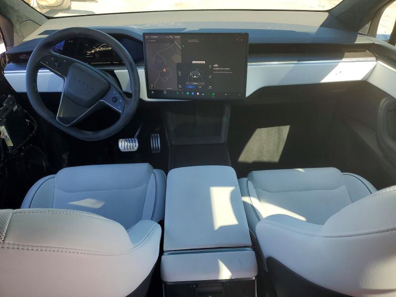 Продажа на аукционе авто 2025 Tesla Model X, vin: 7SAXCBE69SF467598, номер лота: 41990366