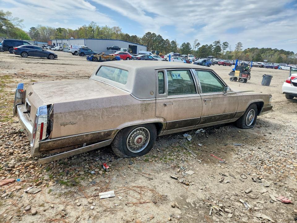 47269626 :رقم المزاد ، 1G6DW5476NR710272 vin ، 1992 Cadillac Brougham مزاد بيع