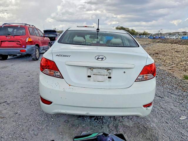 2013 Hyundai Accent მანქანა იყიდება აუქციონზე, vin: KMHCT4AE8DU368281, აუქციონის ნომერი: 53786566