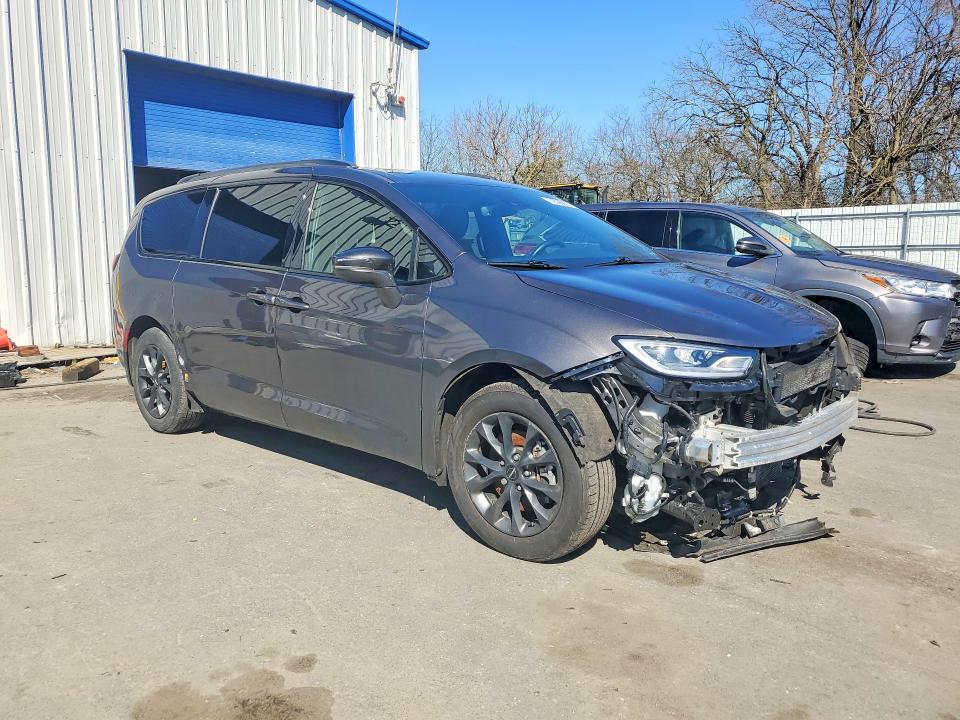 2021 Chrysler Pacifica მანქანა იყიდება აუქციონზე, vin: 2C4RC1BG7MR562083, აუქციონის ნომერი: 79766695
