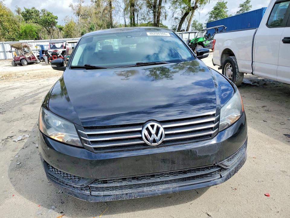 46206986 :رقم المزاد ، 1VWAH7A38DC075660 vin ، 2013 Volkswagen Passat مزاد بيع