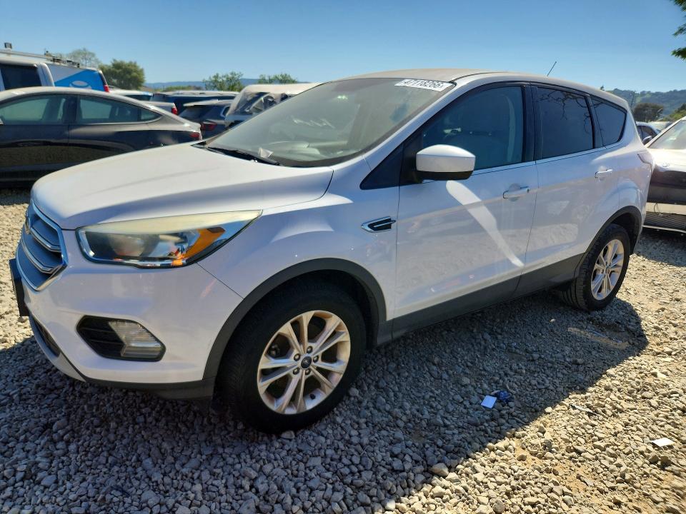 47118266 :رقم المزاد ، 1FMCU0GD7HUA54759 vin ، 2017 Ford Escape مزاد بيع