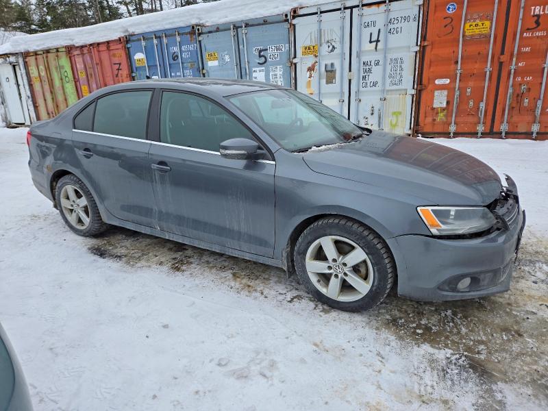 76109305 :رقم المزاد ، 3VWL07AJ1EM310978 vin ، 2014 Volkswagen Jetta مزاد بيع