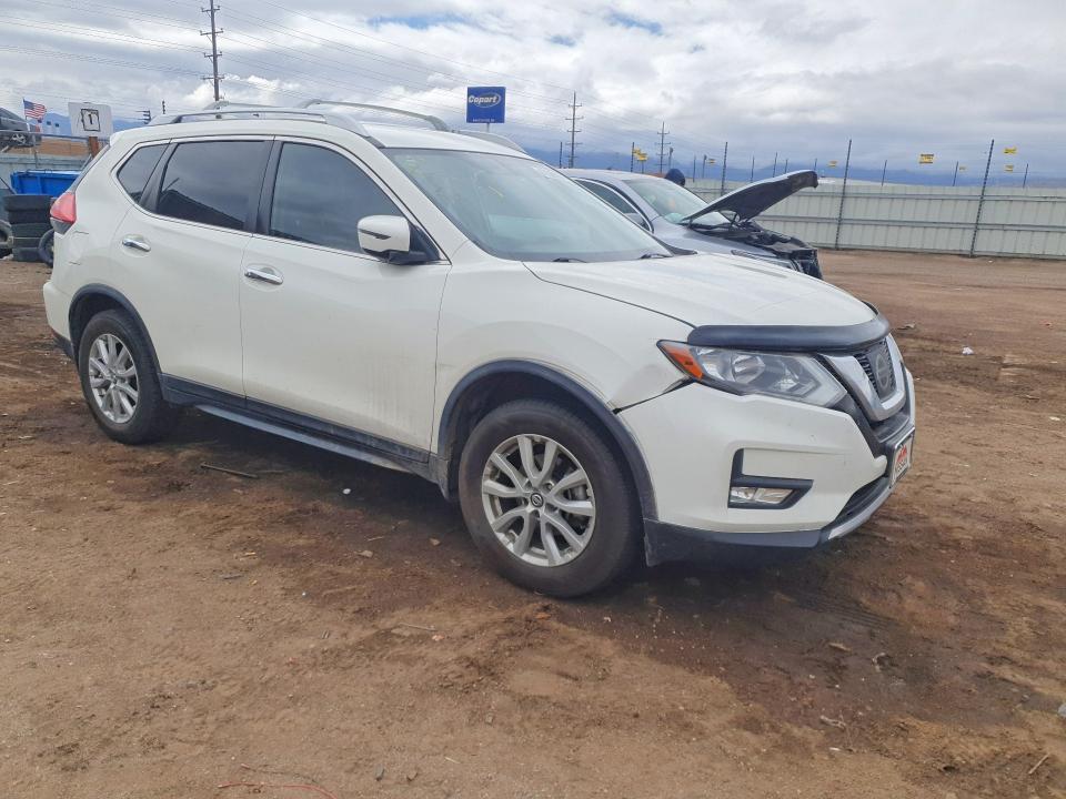 Продаж на аукціоні авто 2017 Nissan Rogue, vin: JN8AT2MV4HW025588, номер лоту: 47529866