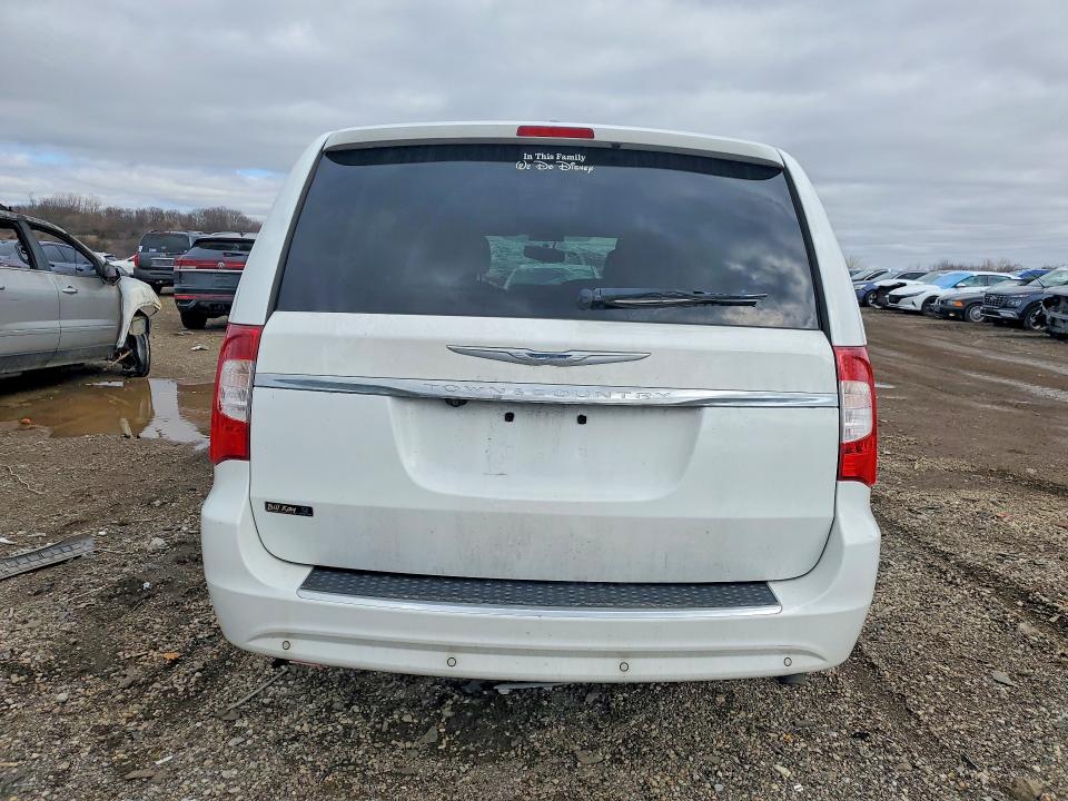 2014 Chrysler Town & Country მანქანა იყიდება აუქციონზე, vin: 2C4RC1CG4ER274926, აუქციონის ნომერი: 47739836