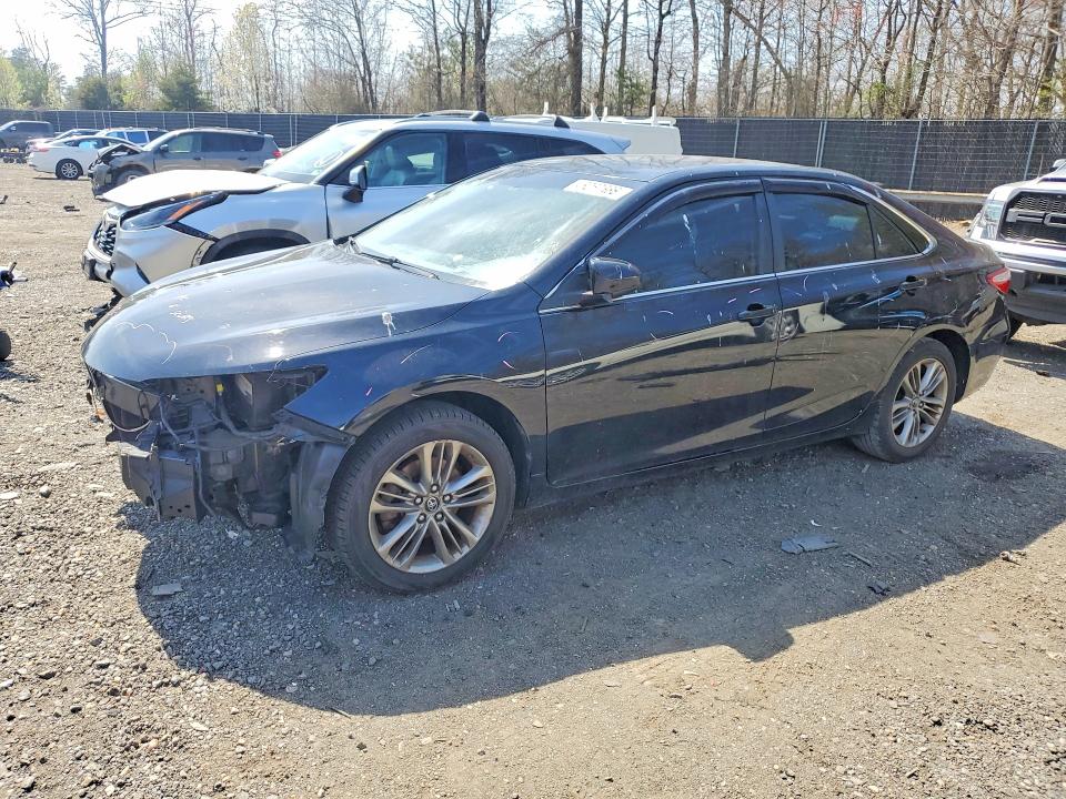 48267666 :رقم المزاد ، 4T1BF1FK7HU429836 vin ، 2017 Toyota Camry مزاد بيع