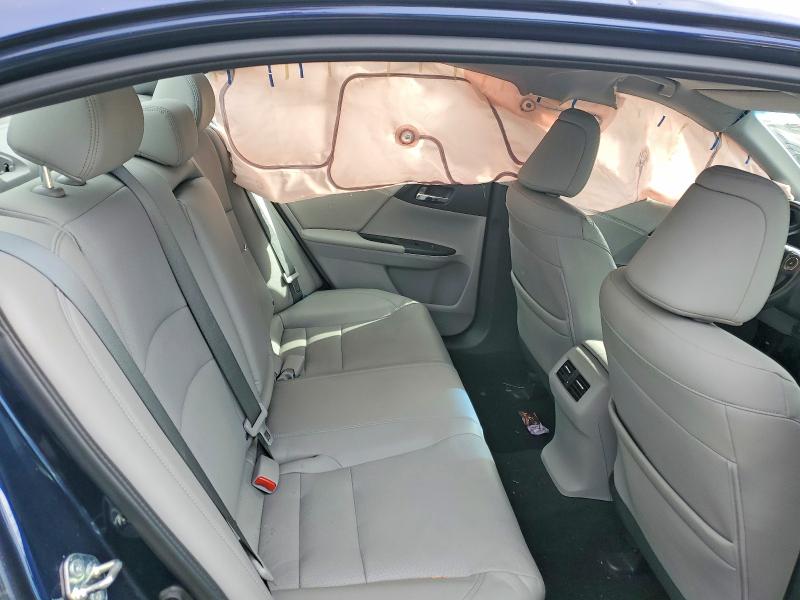 Продажа на аукционе авто 2015 Honda Accord, vin: 1HGCR2F97FA807785, номер лота: 78262185