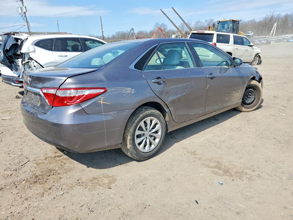 46274146 :رقم المزاد ، 4T1BF1FK7HU792184 vin ، 2017 Toyota Camry مزاد بيع