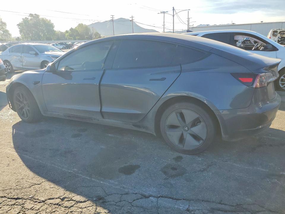 Продаж на аукціоні авто 2023 Tesla Model 3, vin: 5YJ3E1EAXPF411391, номер лоту: 45928636