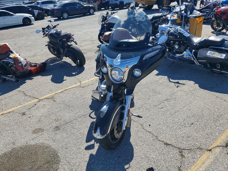 46667836 :رقم المزاد ، 56KTRAAA8F3325223 vin ، 2015 Indian Roadmaster مزاد بيع