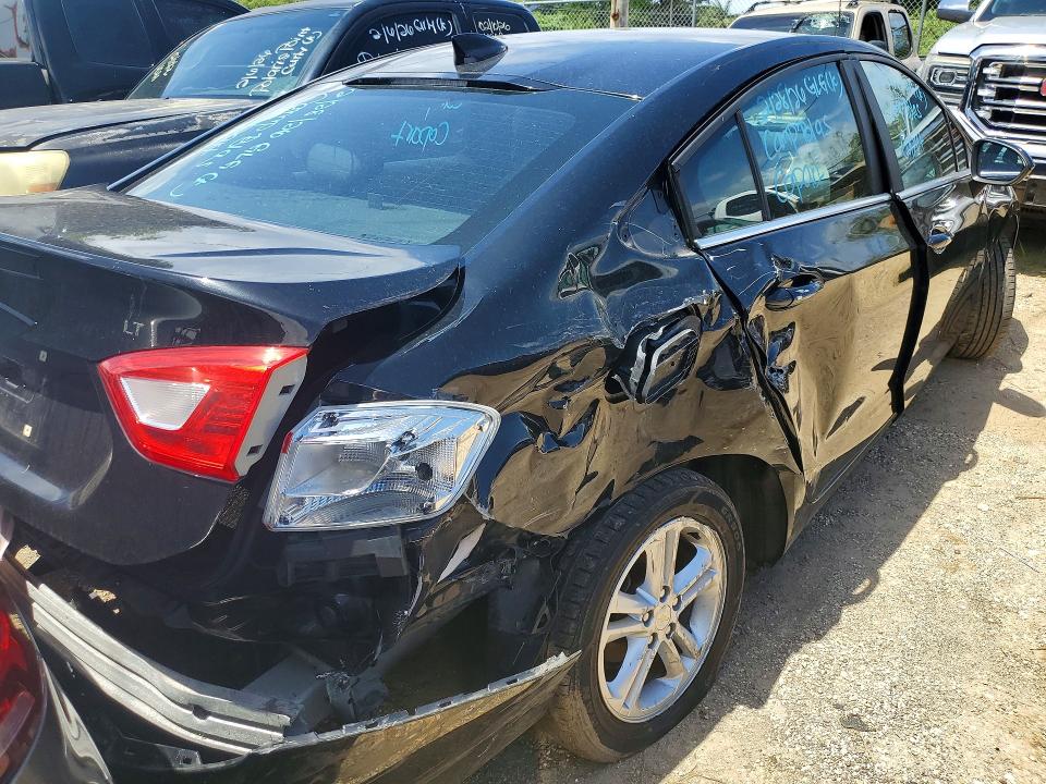 Продажа на аукционе авто 2017 Chevrolet Cruze, vin: 1G1BE5SM6H7110246, номер лота: 46666696