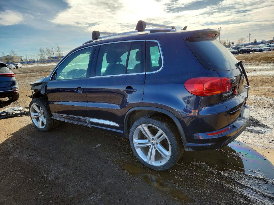 79744205 :رقم المزاد ، WVGJV7AX9FW611303 vin ، 2015 Volkswagen Tiguan مزاد بيع