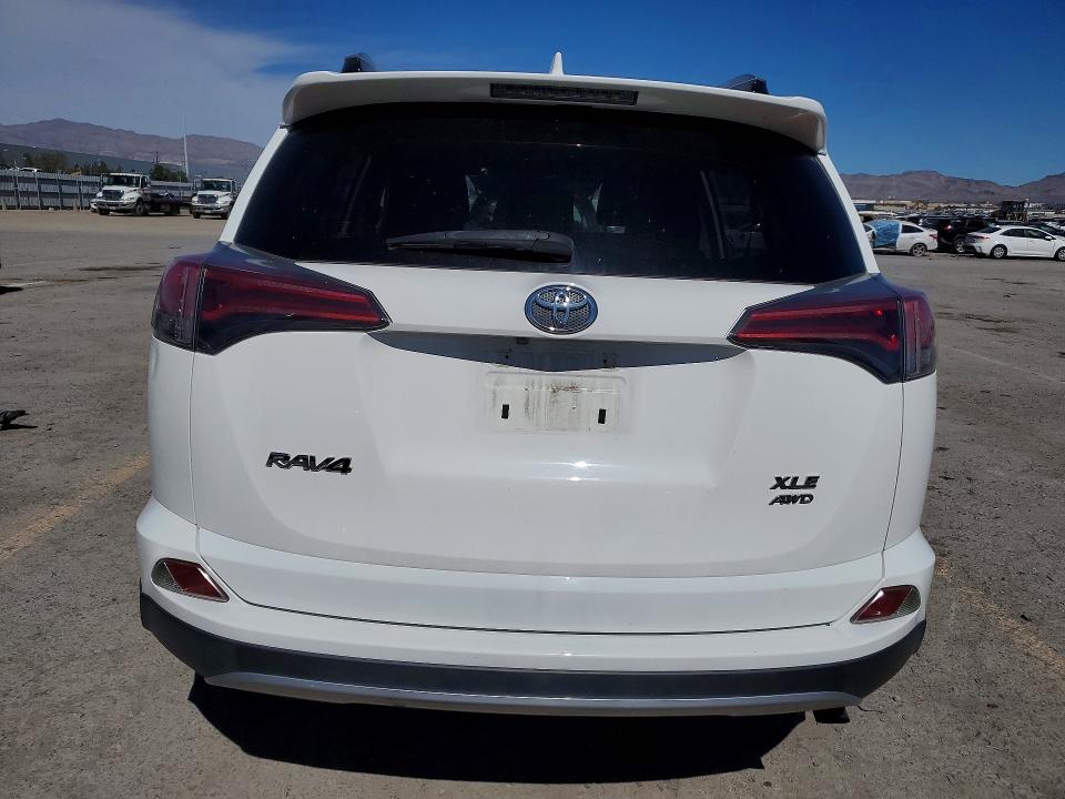 41816236 :رقم المزاد ، JTMRFREV6JJ730053 vin ، 2018 Toyota Rav4 مزاد بيع