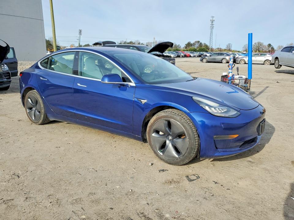 Продаж на аукціоні авто 2018 Tesla Model 3, vin: 5YJ3E1EB5JF096502, номер лоту: 47073646