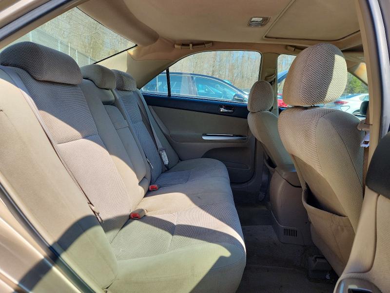 46523166 :رقم المزاد ، 4T1BE32K55U544290 vin ، 2005 Toyota Camry مزاد بيع
