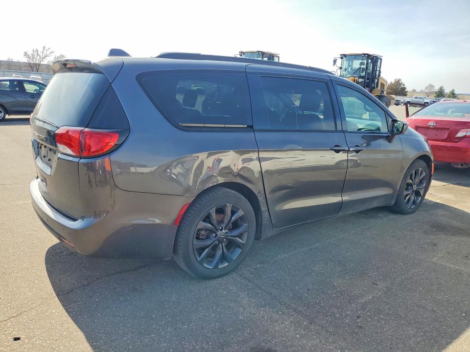 Продажа на аукционе авто 2019 Chrysler Pacifica, vin: 2C4RC1EG2KR705417, номер лота: 47998496