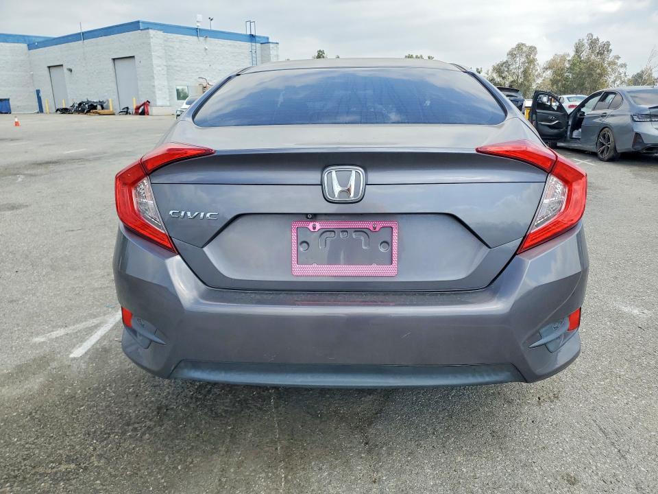 Продаж на аукціоні авто 2018 Honda Civic, vin: 2HGFC2F56JH504034, номер лоту: 79979405