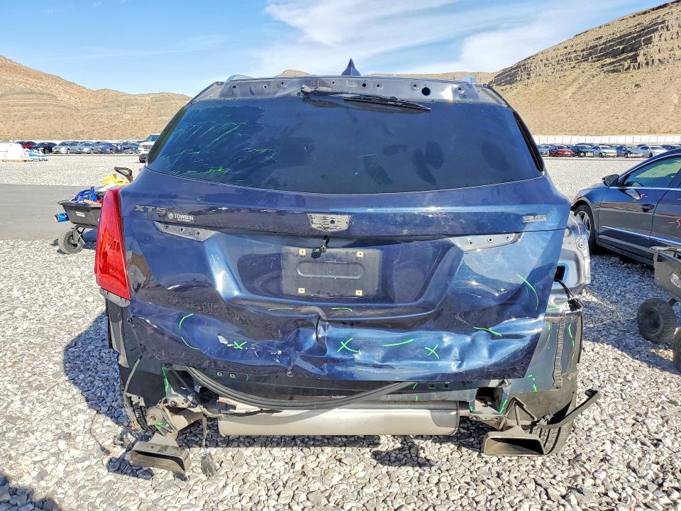 47077606 :رقم المزاد ، 1GYKNBRS7HZ234213 vin ، 2017 Cadillac Xt5 مزاد بيع