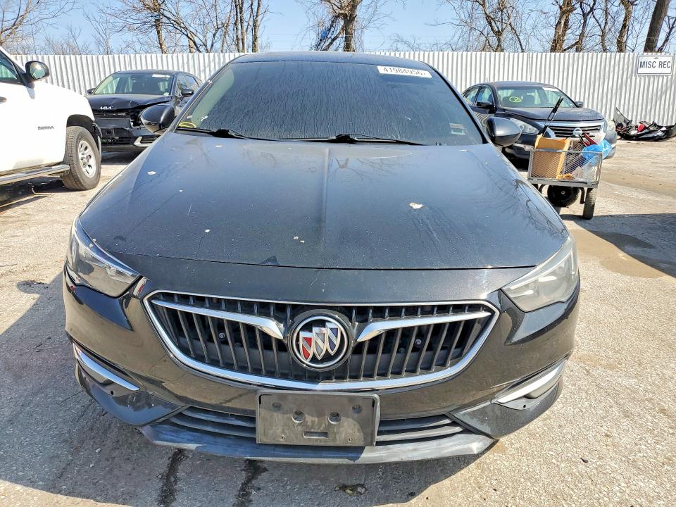 41984956 :رقم المزاد ، W04GM6SXXJ1137999 vin ، 2018 Buick Regal مزاد بيع