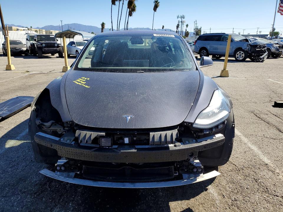 Продажа на аукционе авто 2019 Tesla Model 3, vin: 5YJ3E1EB3KF205556, номер лота: 79968425