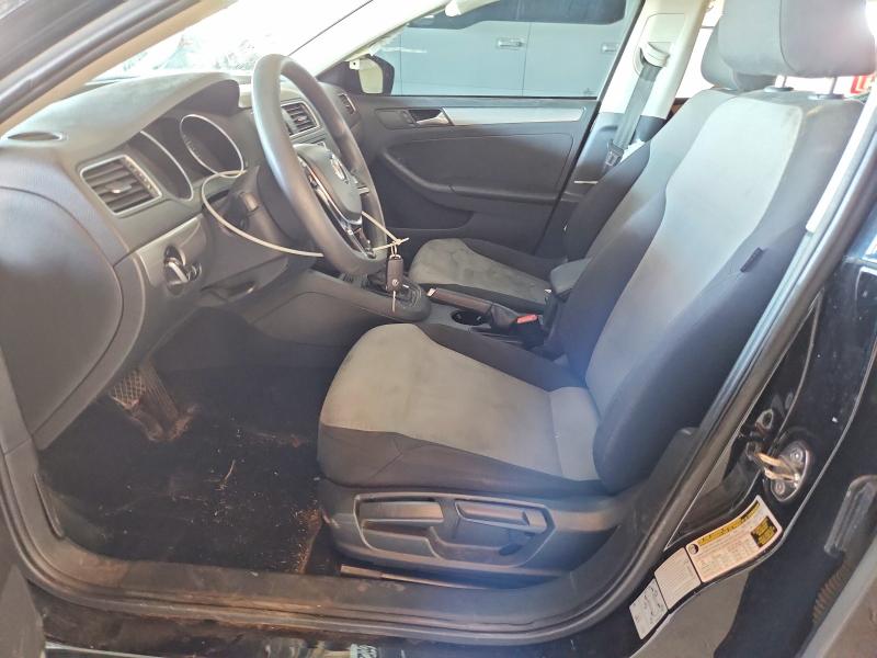 47632136 :رقم المزاد ، 3VW2B7AJ1HM381303 vin ، 2017 Volkswagen Jetta مزاد بيع