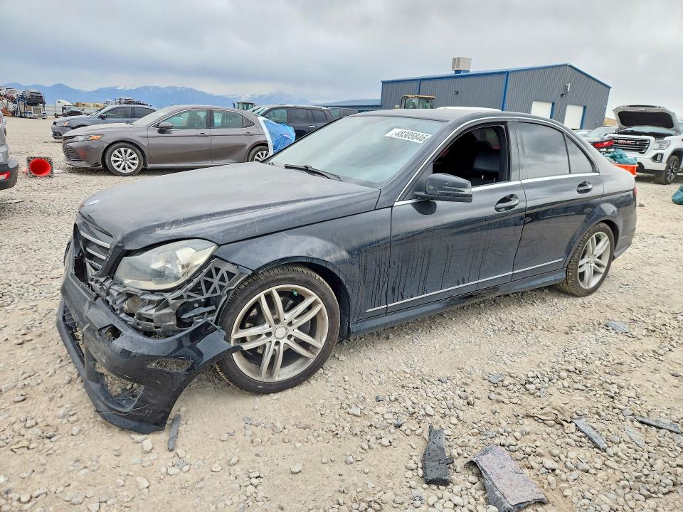 48305846 :رقم المزاد ، WDDGF4HB6EG222864 vin ، 2014 Mercedes-benz C مزاد بيع