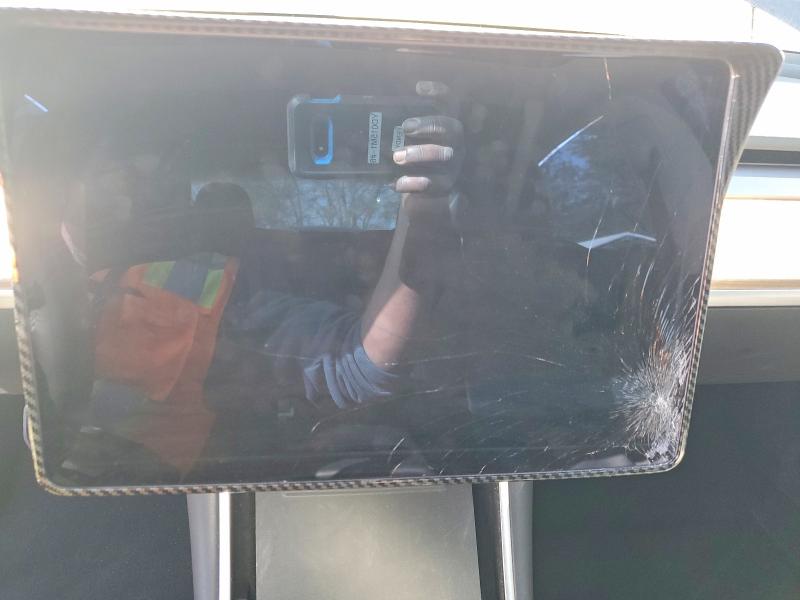 Продажа на аукционе авто 2018 Tesla Model 3, vin: 5YJ3E1EA1JF005099, номер лота: 45625476