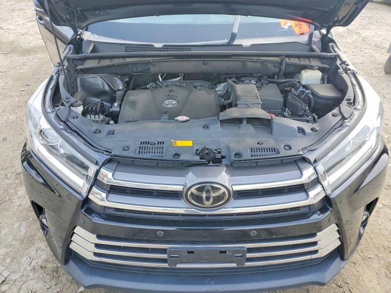 Продажа на аукционе авто 2018 Toyota Highlander, vin: 5TDDZRFHXJS865890, номер лота: 46132896